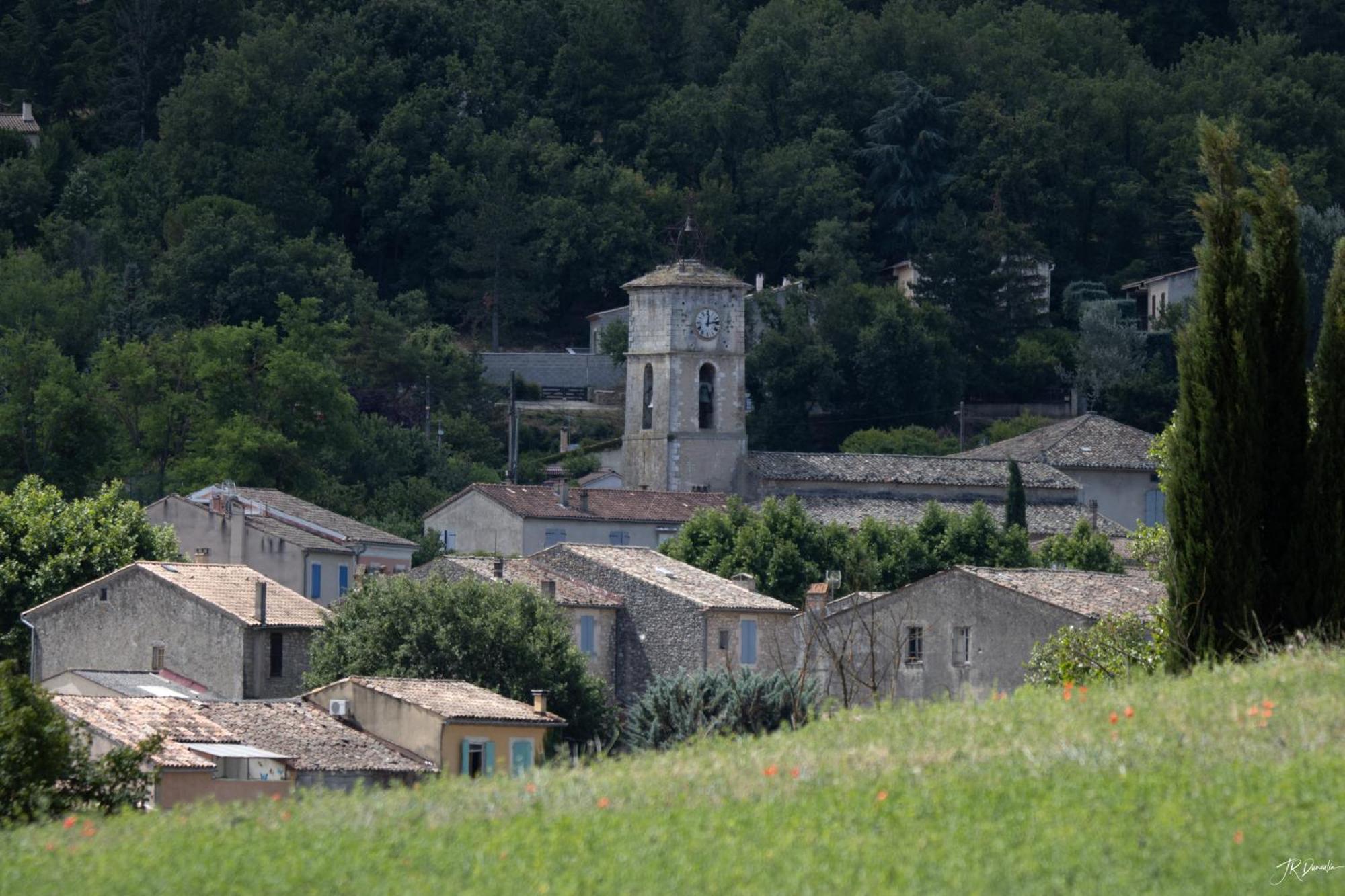 Studio Dans Le Luberon Céreste المظهر الخارجي الصورة