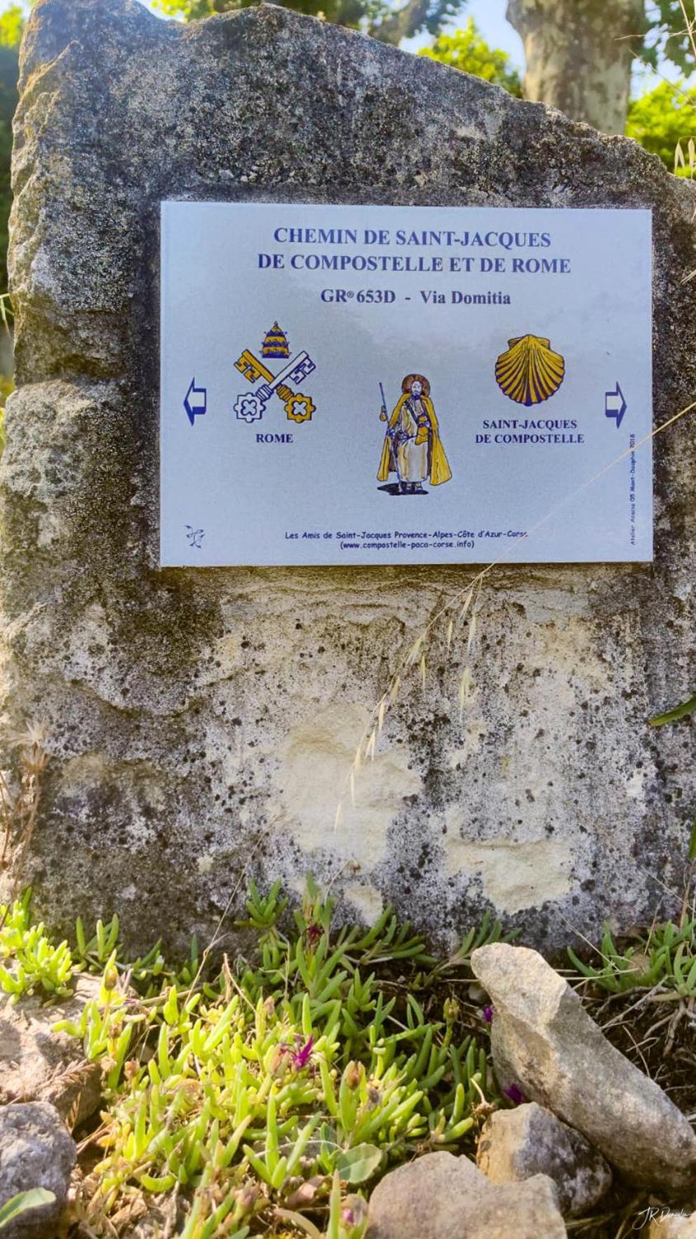 Studio Dans Le Luberon Céreste المظهر الخارجي الصورة